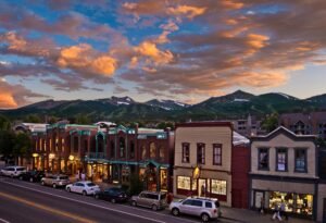 Breckenridge – Small Town Charm