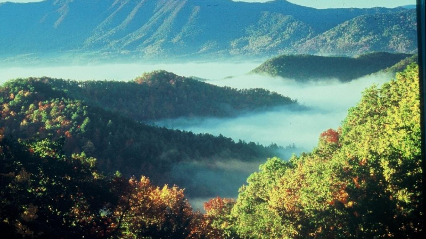 Great Smoky Mountains solo travel guide 2026