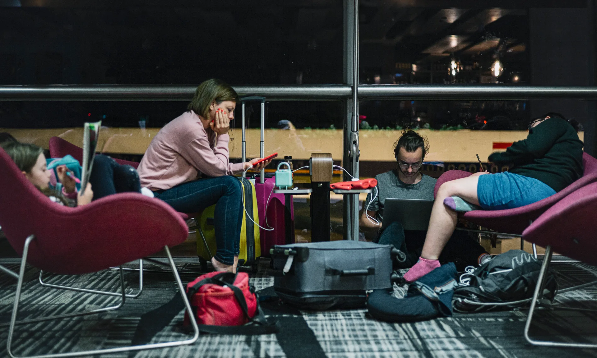 How to Rebook Flights After Mass Cancellations