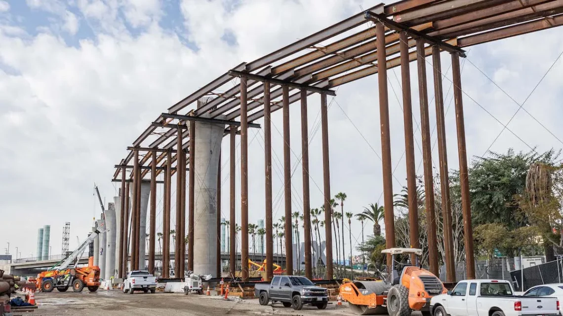 New LAX construction delays January 2026: What to know