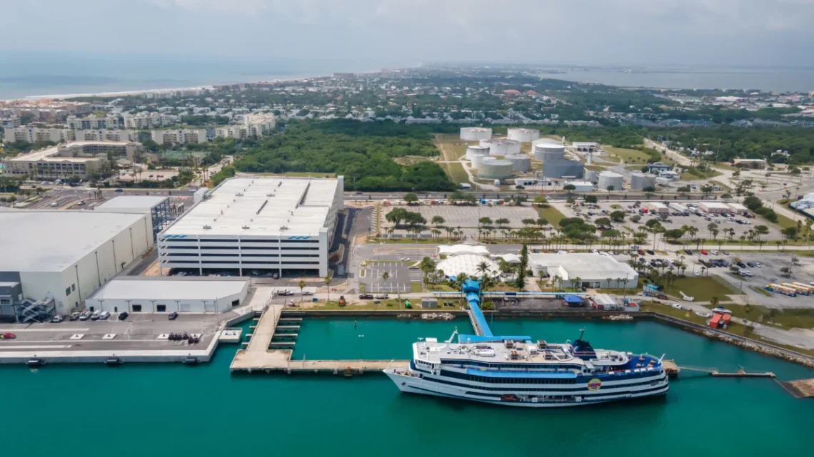 Port Canaveral parking vs Uber: Which is cheaper 2026?