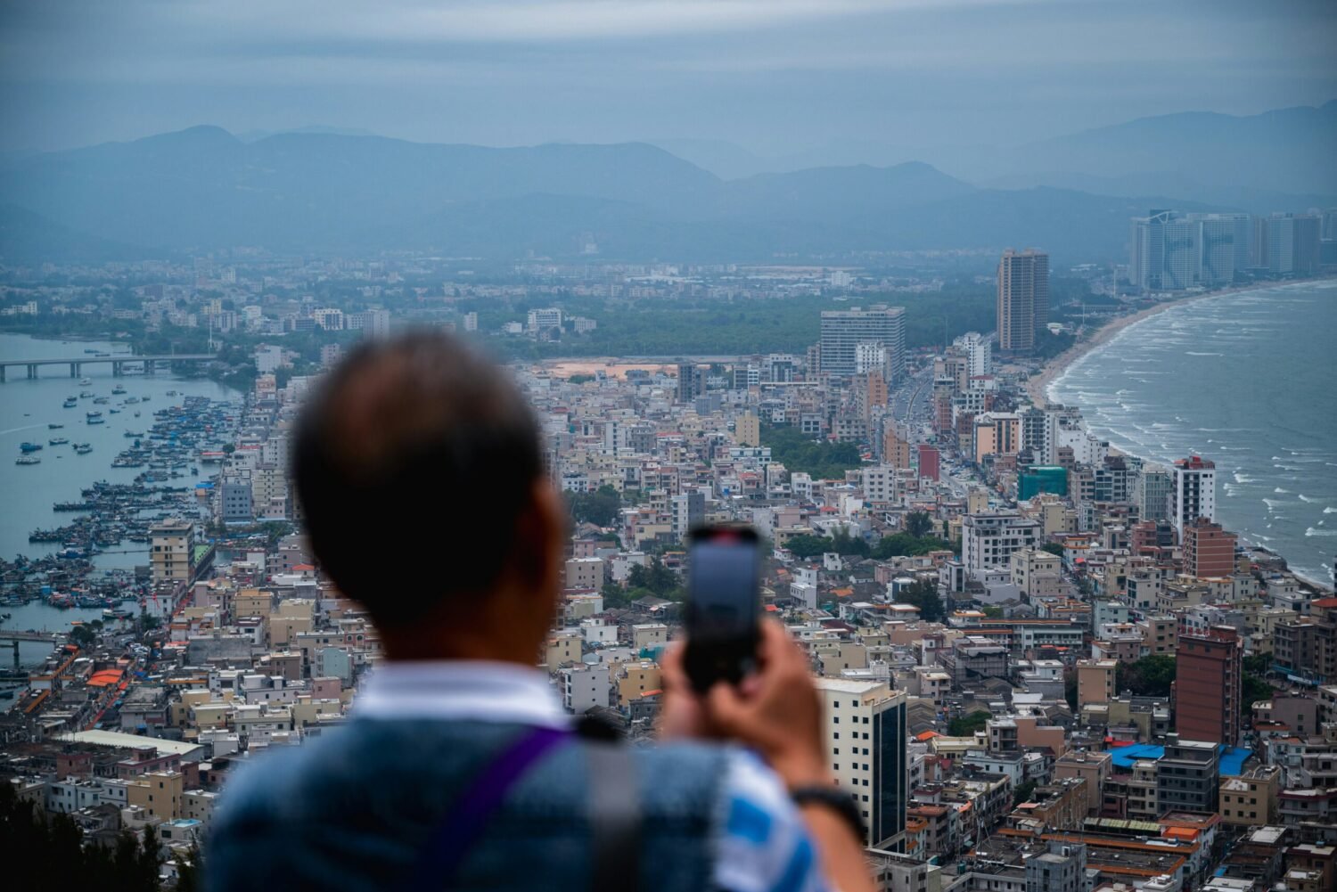 Best Unlimited eSIM Europe 2026: Holafly, Airalo, Jetpac Compared